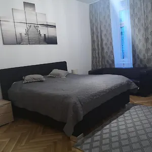 Angelika Vienna