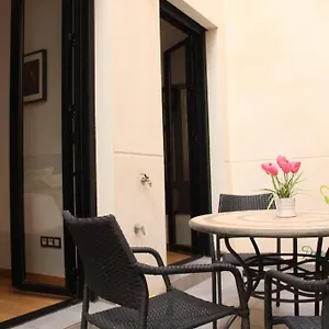 https://downtown-jinetes-deluxe-with-pool-free-parking.1costadelsol.com