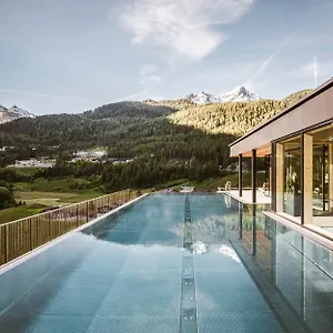 **** Hotel Alphof Österreich